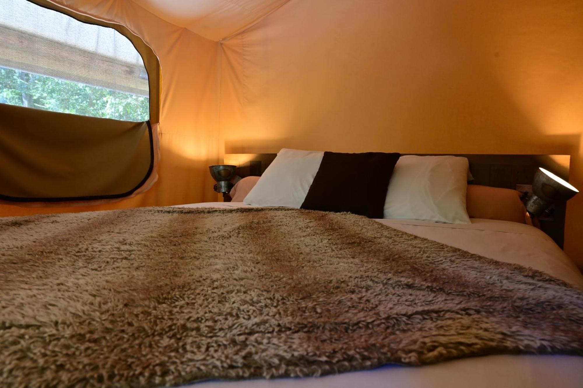 Prehistoric Lodge - Adult Only Vallon-Pont-dʼArc Extérieur photo