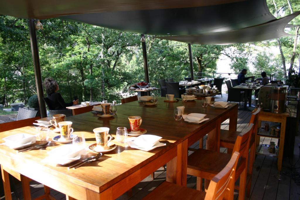 Prehistoric Lodge - Adult Only Vallon-Pont-dʼArc Extérieur photo